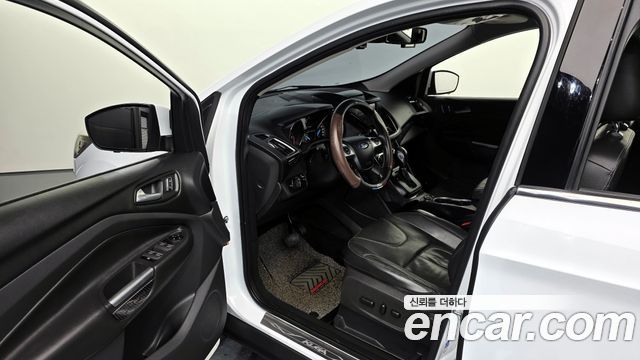 Ford Kuga (II) 2.0 Diesel Titanium 2016 — фото 10