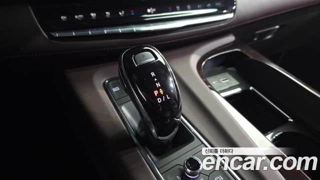 Cadillac Escalade (V) 6.2 ESV ESV Sports Platinum 2023 — фото 9