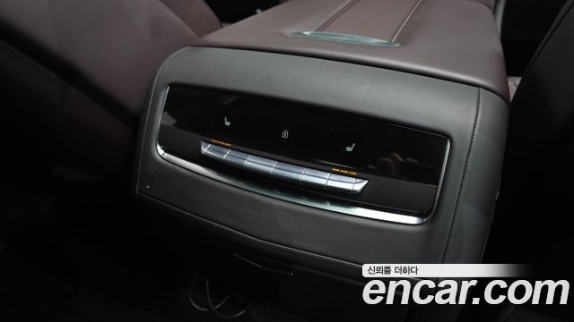 Cadillac Escalade (V) 6.2 ESV ESV Sports Platinum 2023 — фото 19