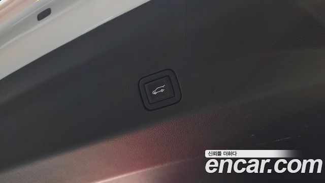 Cadillac Escalade (V) 6.2 ESV ESV Sports Platinum 2023 — фото 20