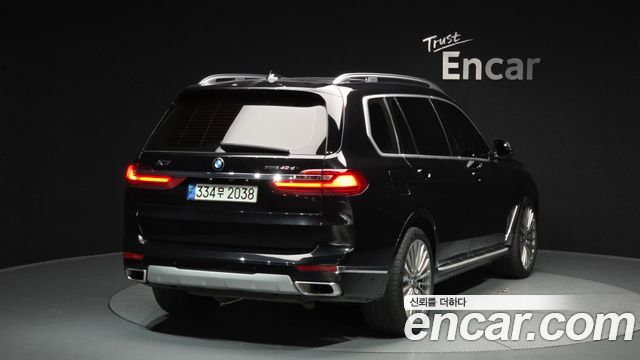 BMW X7 (G07) xDrive 40d Design Pure Excellence 6-Seater 2021 — фото 2