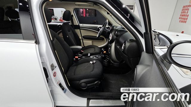 MINI Cooper D Countryman Standard 1st 2014 — фото 12