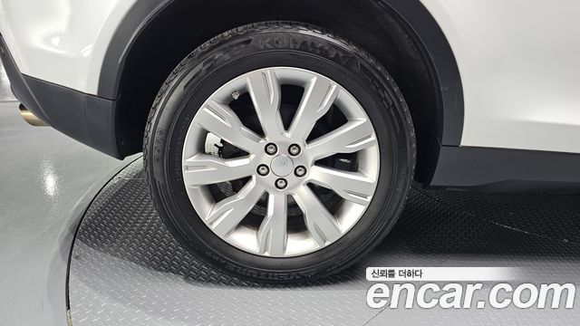 Land Rover Discovery Sport 2.0 TD4 HSE Luxury 2016 — фото 5