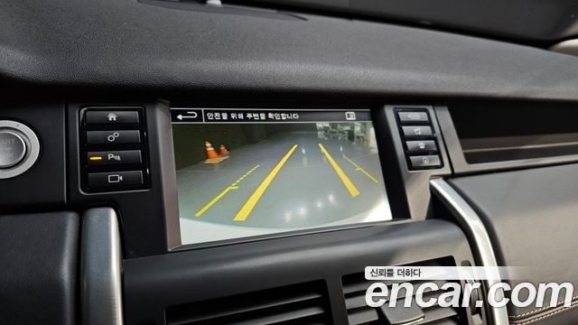 Land Rover Discovery Sport 2.0 TD4 HSE Luxury 2016 — фото 16