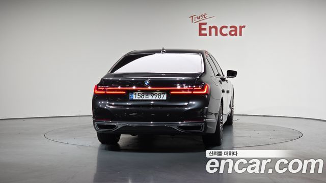 BMW 7 Series (G11) 730d xDrive Design Pure Excellence 2020 — фото 4