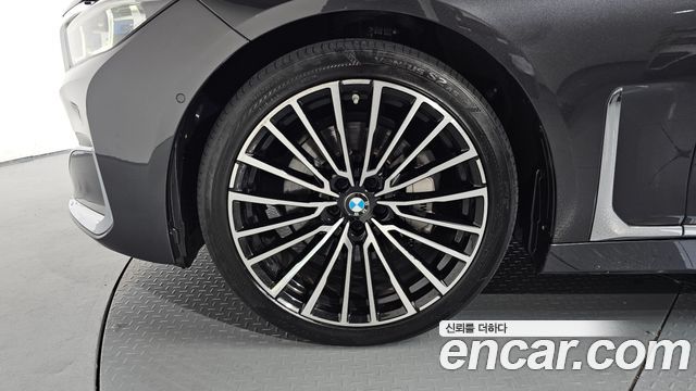 BMW 7 Series (G11) 730d xDrive Design Pure Excellence 2020 — фото 5