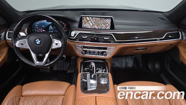 BMW 7 Series (G11) 730d xDrive Design Pure Excellence 2020 — фото 7