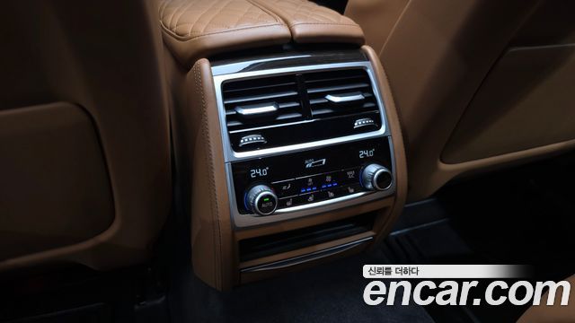 BMW 7 Series (G11) 730d xDrive Design Pure Excellence 2020 — фото 18