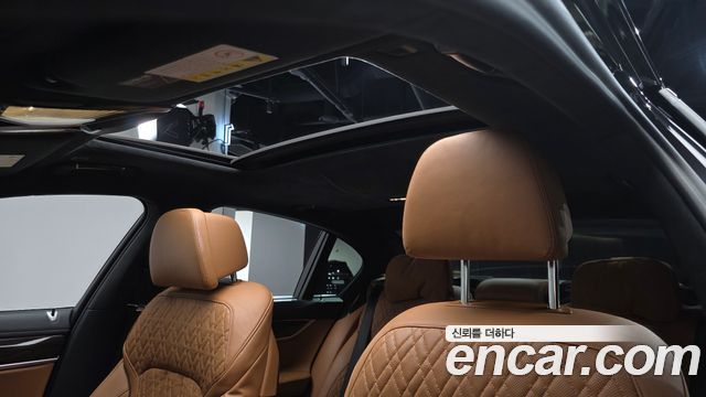 BMW 7 Series (G11) 730d xDrive Design Pure Excellence 2020 — фото 19