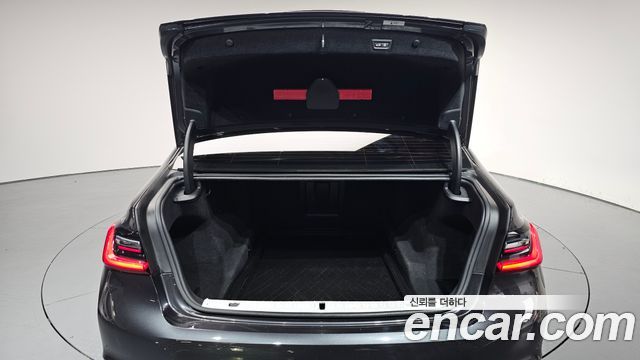 BMW 7 Series (G11) 730d xDrive Design Pure Excellence 2020 — фото 20