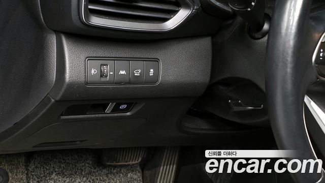 Hyundai Santa Fe Gasoline 2.5T 2WD Prestige 2021 — фото 14