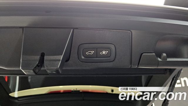 Volvo XC60 (II) B5 Ultimate Bright 2023 — фото 20