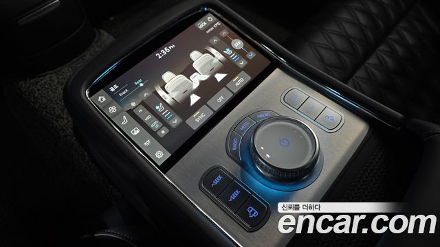 Genesis G90 (RS4) Gasoline 3.5 Turbo e-S/C AWD LWB 2023 — фото 18