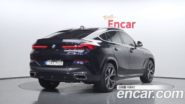 BMW X6 (G06) xDrive40i M Sport 2022 — фото 2