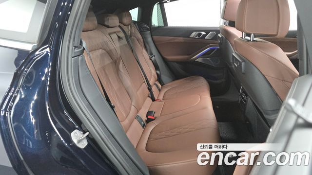 BMW X6 (G06) xDrive40i M Sport 2022 — фото 12