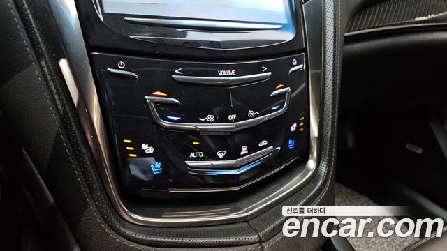 Cadillac CTS (III) 2.0 Premium 2015 — фото 19