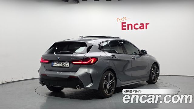 BMW 1 Series (F40) 120i M Sports 2023 — фото 2
