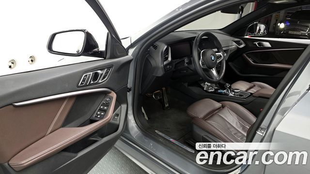 BMW 1 Series (F40) 120i M Sports 2023 — фото 10