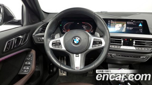 BMW 1 Series (F40) 120i M Sports 2023 — фото 13