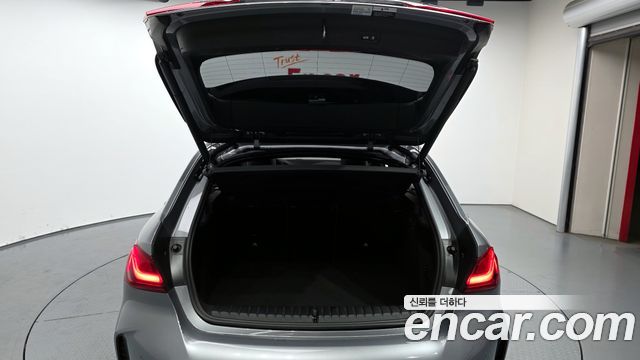 BMW 1 Series (F40) 120i M Sports 2023 — фото 20