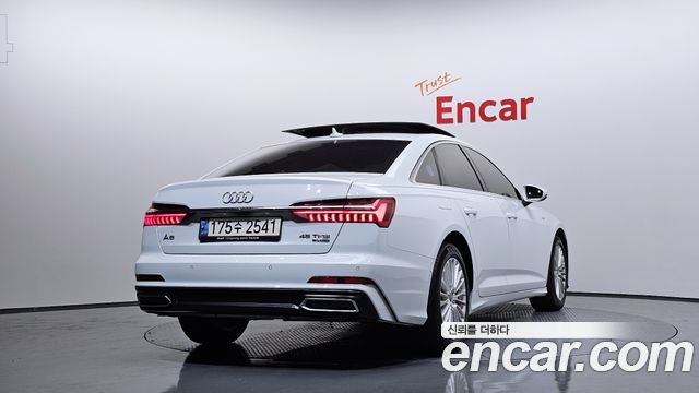 Audi A6 (C8) 45 TFSI Quattro Premium 2021 — фото 2