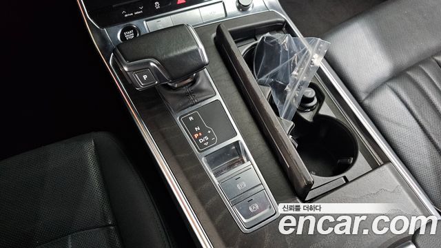 Audi A6 (C8) 45 TFSI Quattro Premium 2021 — фото 9
