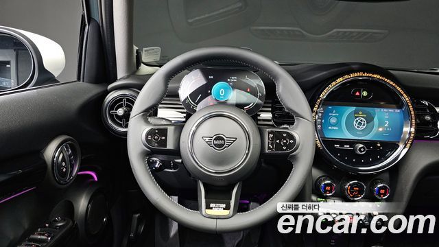 MINI Cooper S 5Door Multitione Edition 3rd 2023 — фото 13