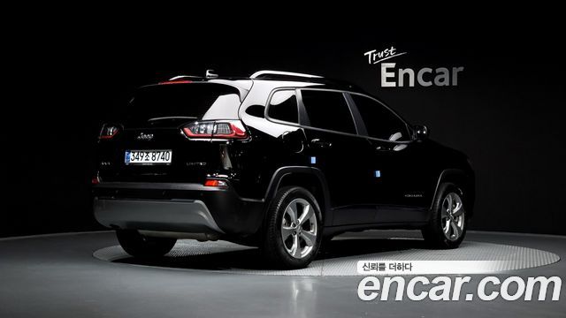 Jeep Cherokee (KL) 2.4 Limited AWD 2022 — фото 2