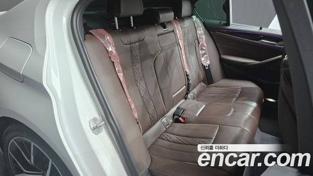 BMW 5 Series (G30) 530i xDrive M Sport Package 2022 — фото 12