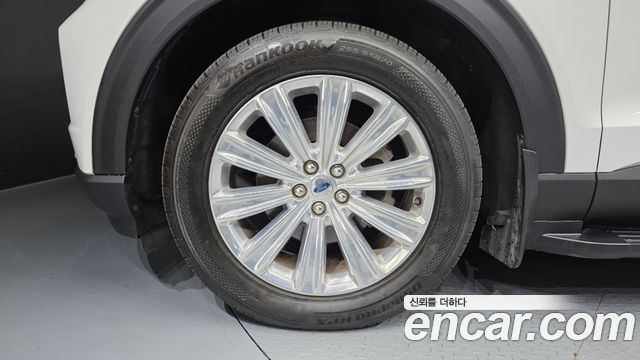 Ford Explorer (VI) 2.3 LimIted 4WD 2020 — фото 5