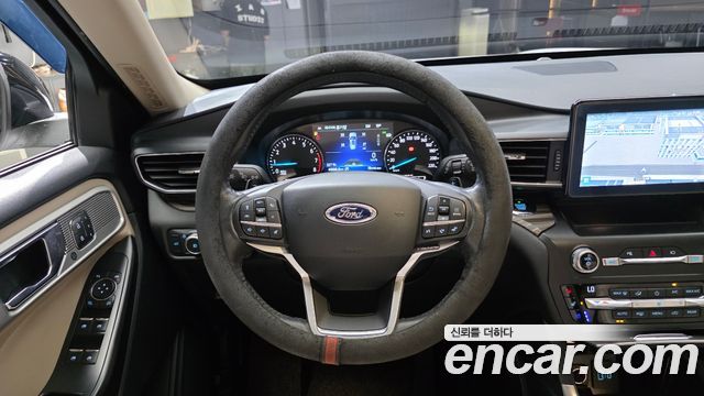Ford Explorer (VI) 2.3 LimIted 4WD 2020 — фото 12