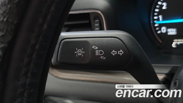 Ford Explorer (VI) 2.3 LimIted 4WD 2020 — фото 16