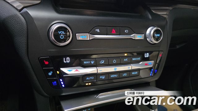 Ford Explorer (VI) 2.3 LimIted 4WD 2020 — фото 28