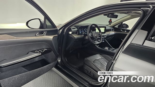 Kia K5 (III) 1.6 Turbo Noblesse 2023 — фото 10