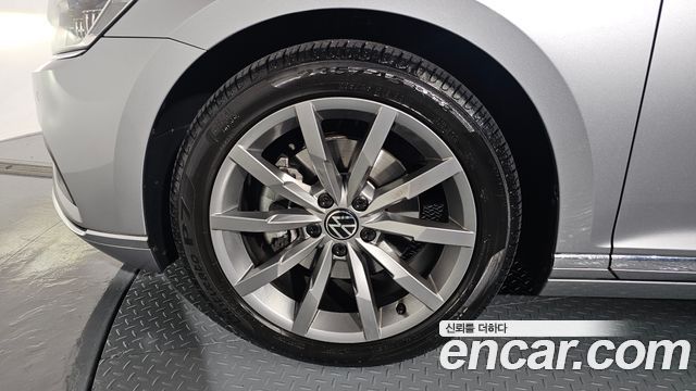 Volkswagen Passat GT (B8) 2.0 TDI Prestige 2021 — фото 5