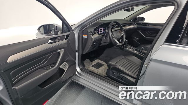 Volkswagen Passat GT (B8) 2.0 TDI Prestige 2021 — фото 10