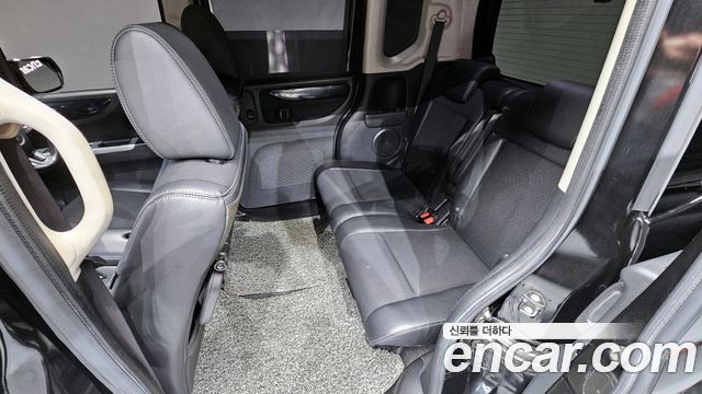 Honda N-BOX 0.6 Turbo 2WD 2015 — фото 12