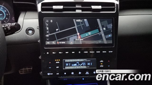 Hyundai Tucson (NX4) Gasoline 1.6 Turbo 2WD N Line Inspiration 2022 — фото 14