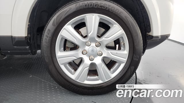 Land Rover Discovery 4 3.0 SDV6 SE 2016 — фото 5