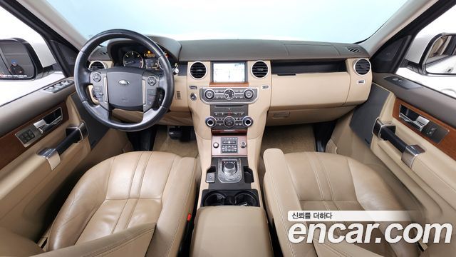 Land Rover Discovery 4 3.0 SDV6 SE 2016 — фото 7