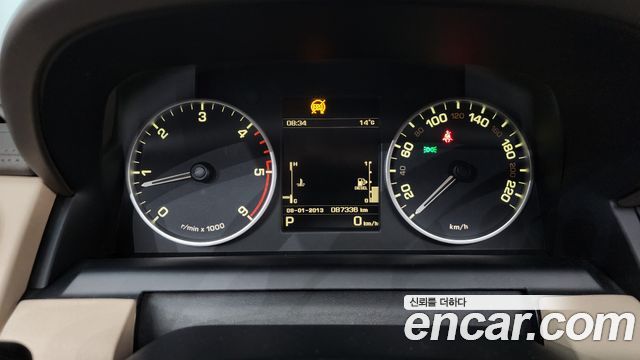 Land Rover Discovery 4 3.0 SDV6 SE 2016 — фото 8