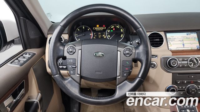 Land Rover Discovery 4 3.0 SDV6 SE 2016 — фото 13