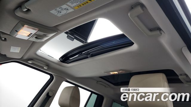 Land Rover Discovery 4 3.0 SDV6 SE 2016 — фото 19
