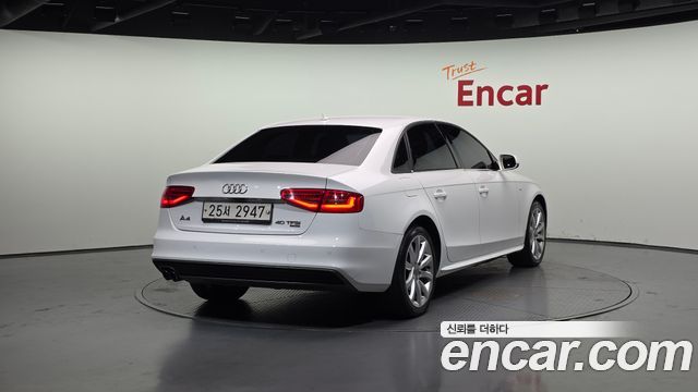 Audi A4 40 TFSI Quattro Dynamic B8 2015 — фото 2