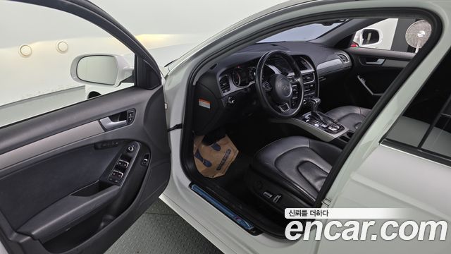 Audi A4 40 TFSI Quattro Dynamic B8 2015 — фото 11