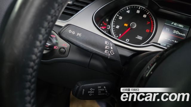 Audi A4 40 TFSI Quattro Dynamic B8 2015 — фото 19