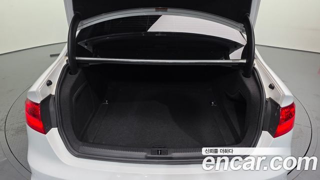 Audi A4 40 TFSI Quattro Dynamic B8 2015 — фото 20