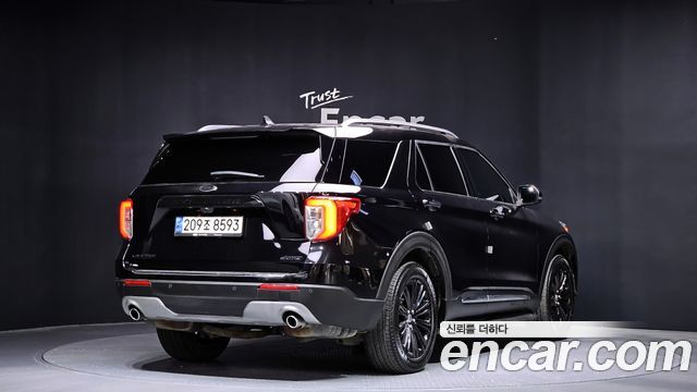 Ford Explorer (VI) 2.3 LimIted 4WD 2021 — фото 2