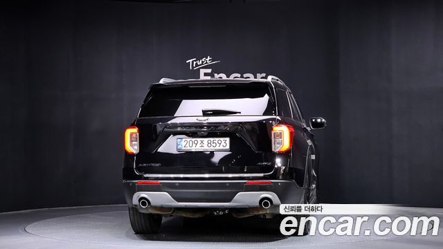 Ford Explorer (VI) 2.3 LimIted 4WD 2021 — фото 4