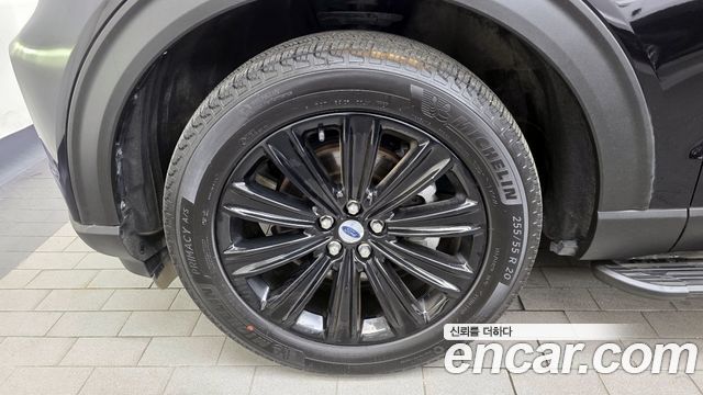 Ford Explorer (VI) 2.3 LimIted 4WD 2021 — фото 5